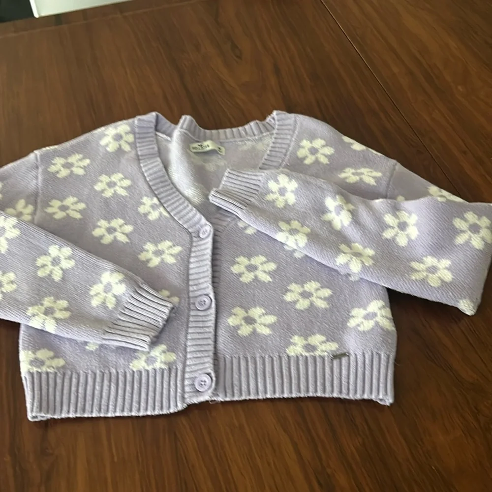 V Neck Cardigan - Picture 1 of 5